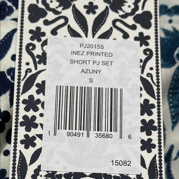 NWT Eberjey x Casa Del Sol - Inez Washable Silk Printed Short PJ Set size small - Picture 3 of 15